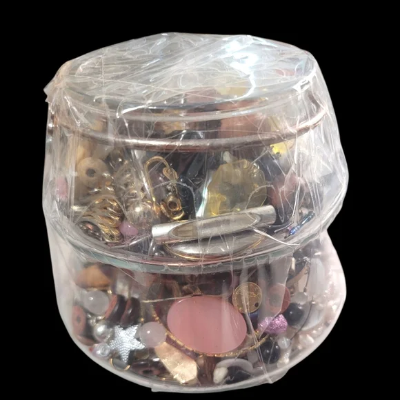 Container Of Unsorted Crafting Jewelry - Picture 2 of 2